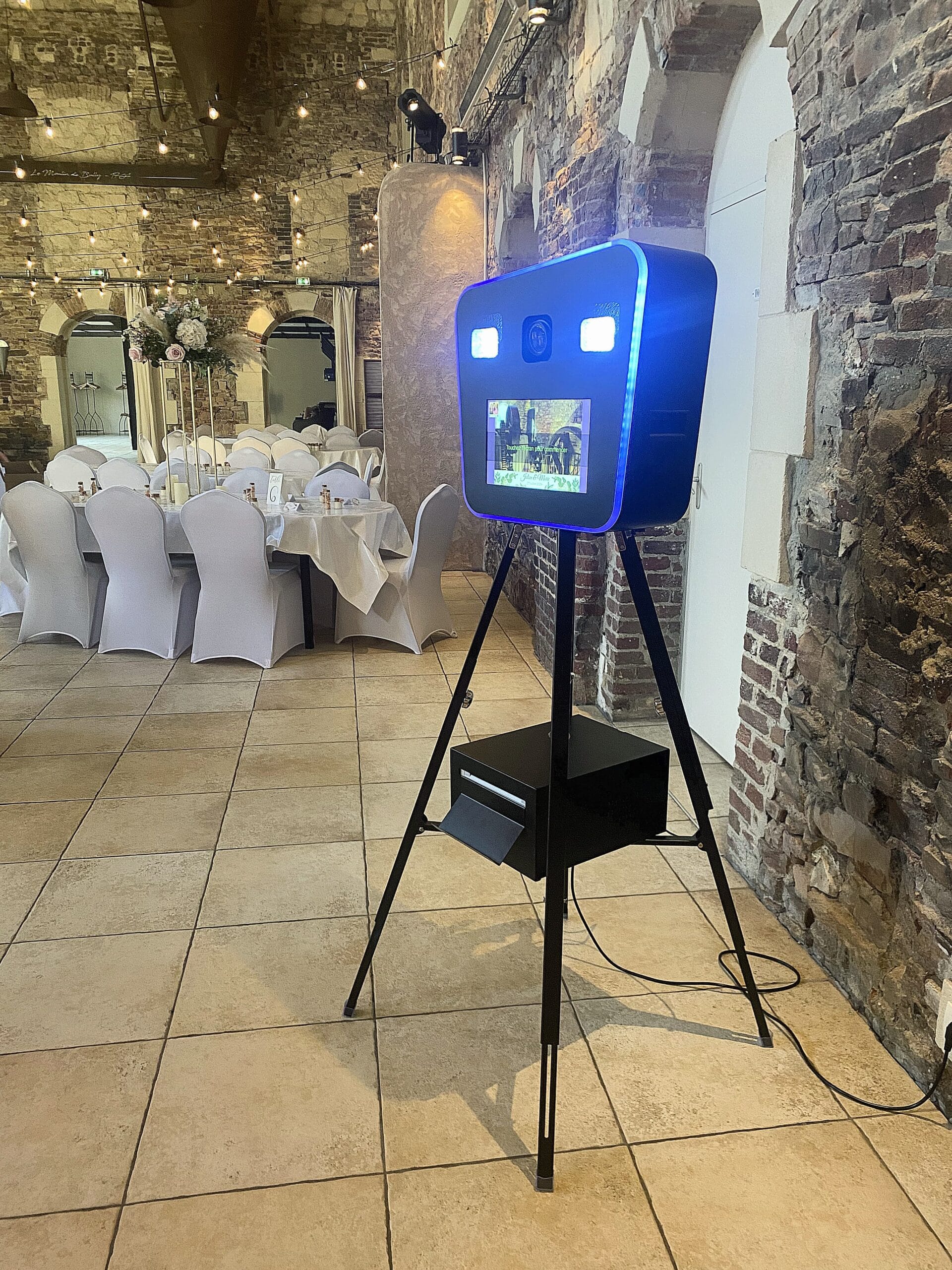 Installation d'un photobooth dans une salle de réception à Honfleur