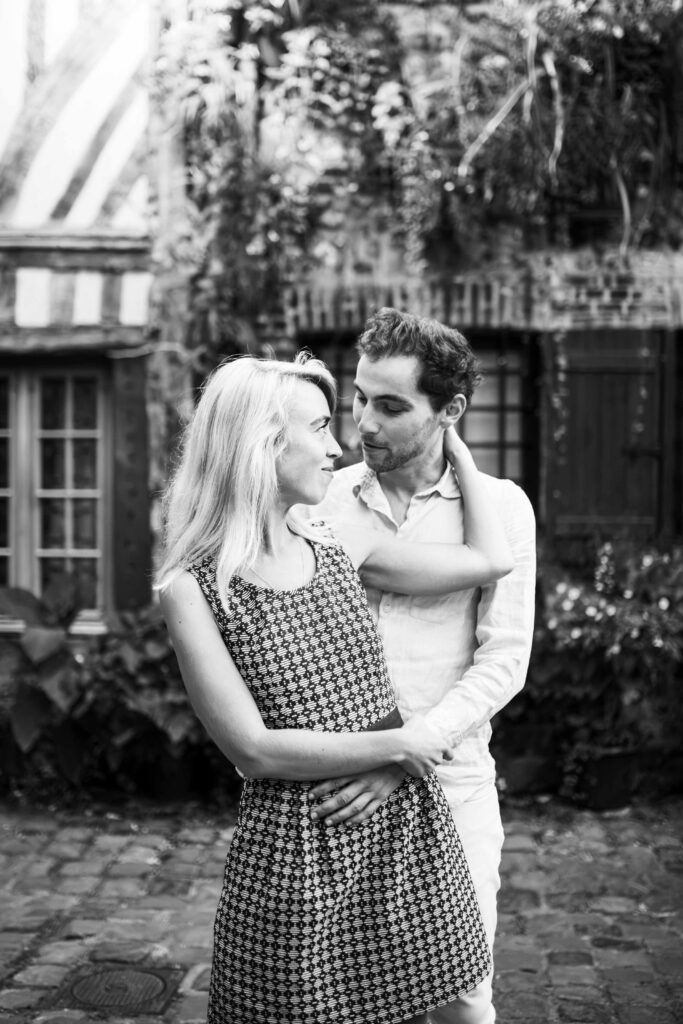 photographe-couple-honfleur-le-havre-golden-hour-1